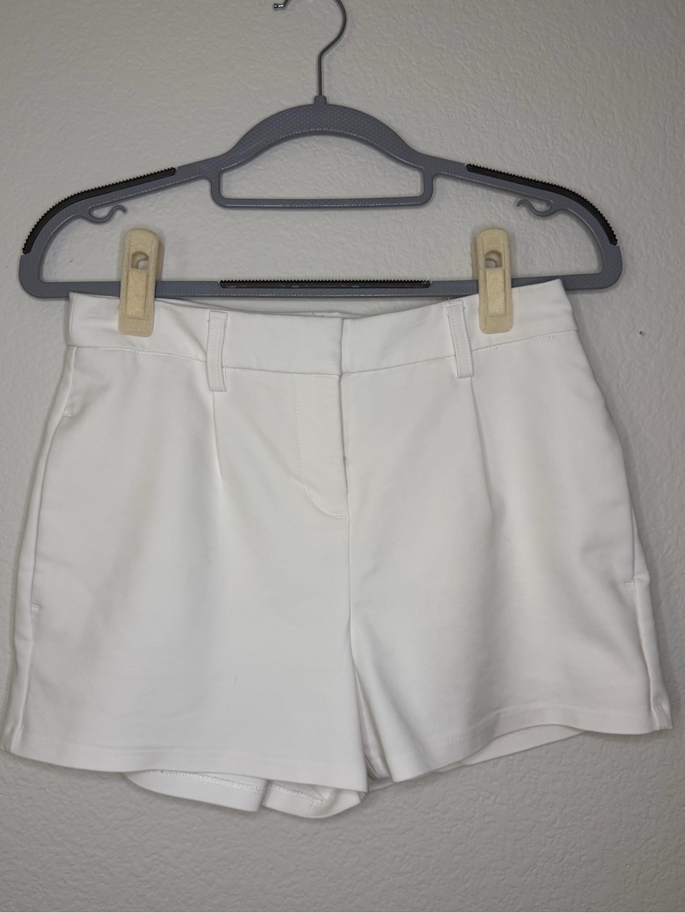 Express Shortie High Rise White Dress Shorts Size 2